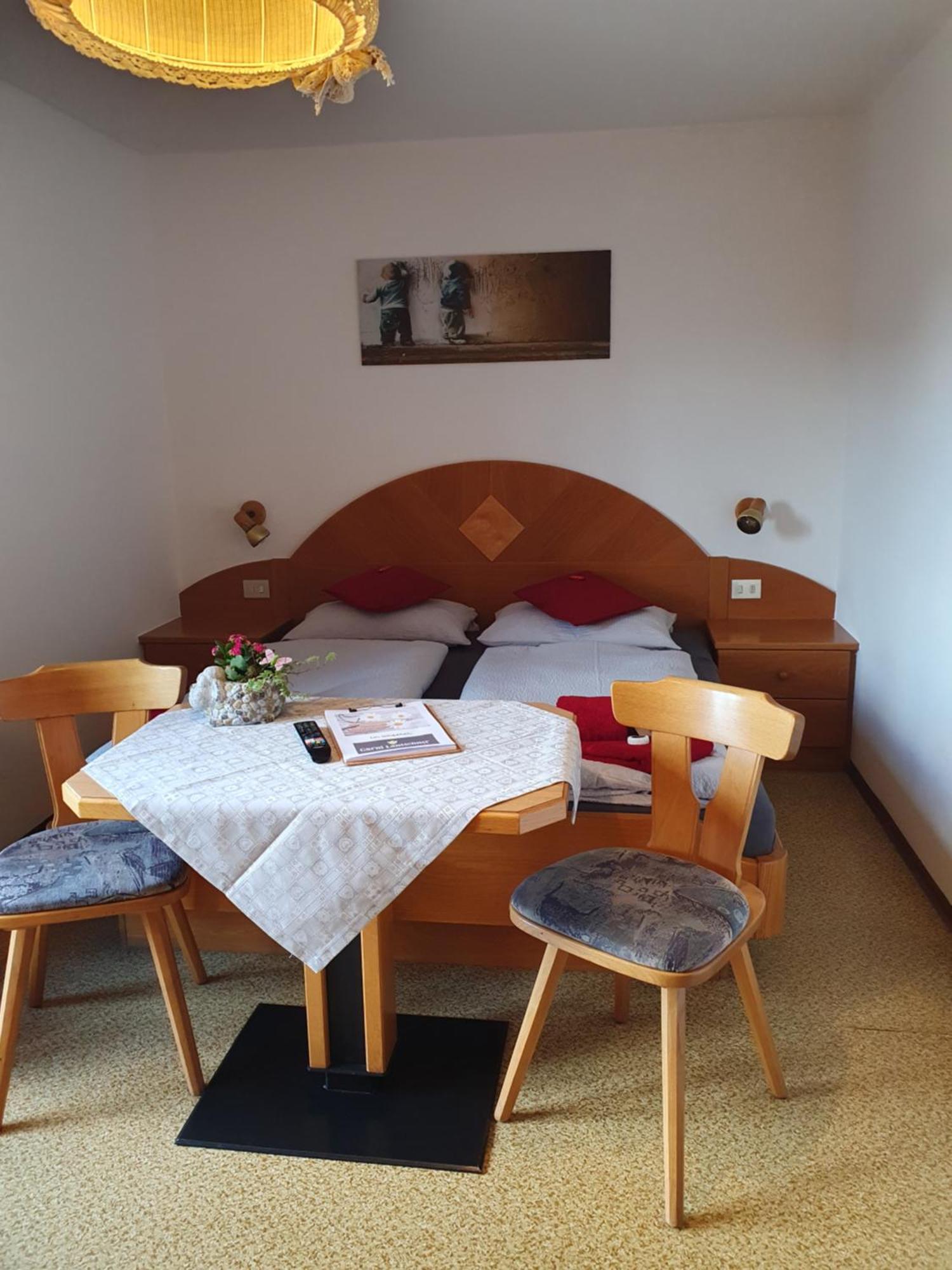 B&B Garni Lantschner Castelrotto Bagian luar foto