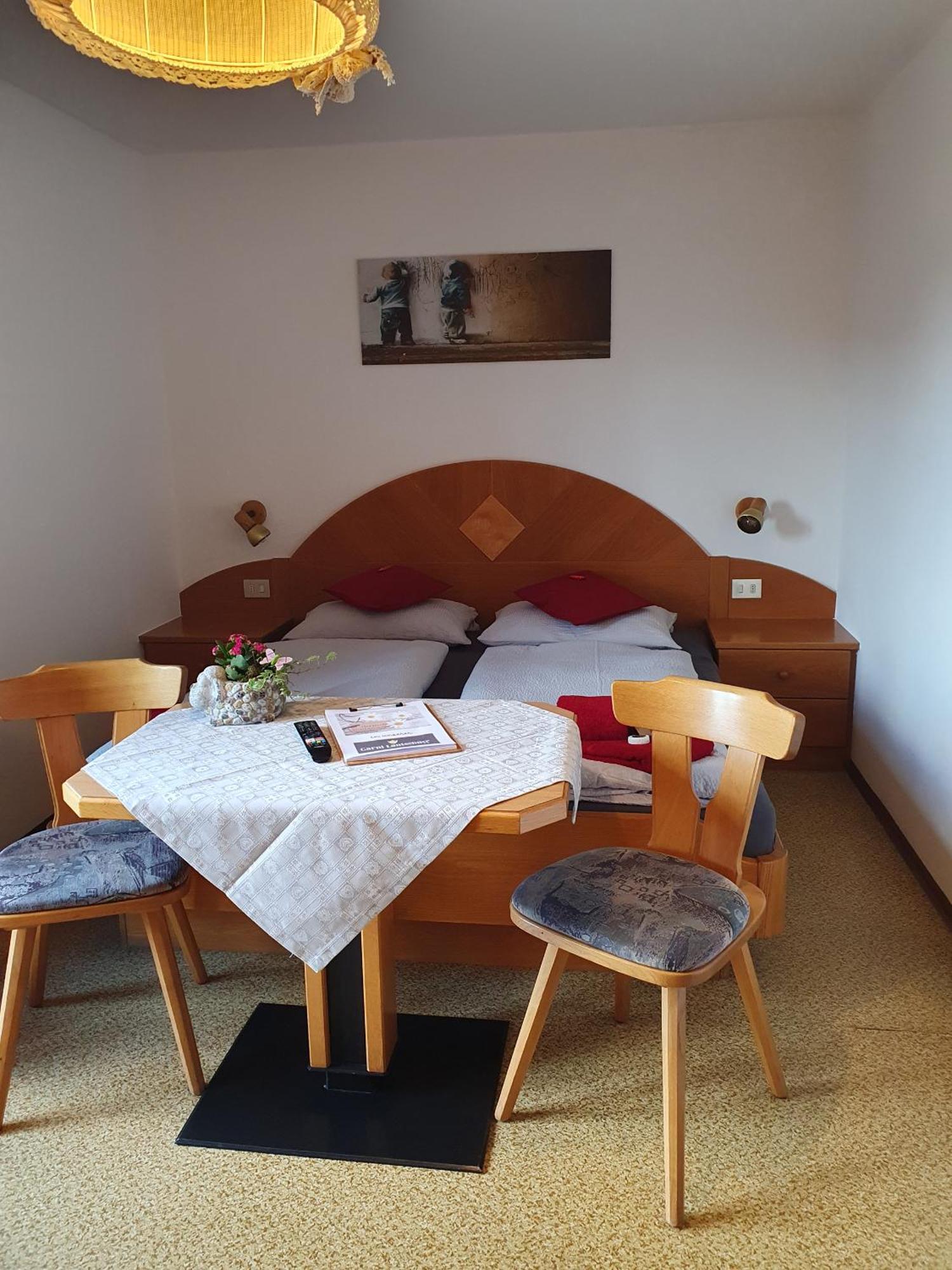 B&B Garni Lantschner Castelrotto Bagian luar foto